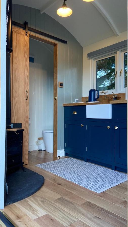 Bannfield Shepherds Hut Ballymoney Exterior photo