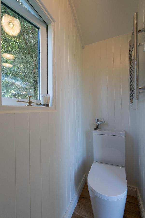 Bannfield Shepherds Hut Ballymoney Exterior photo